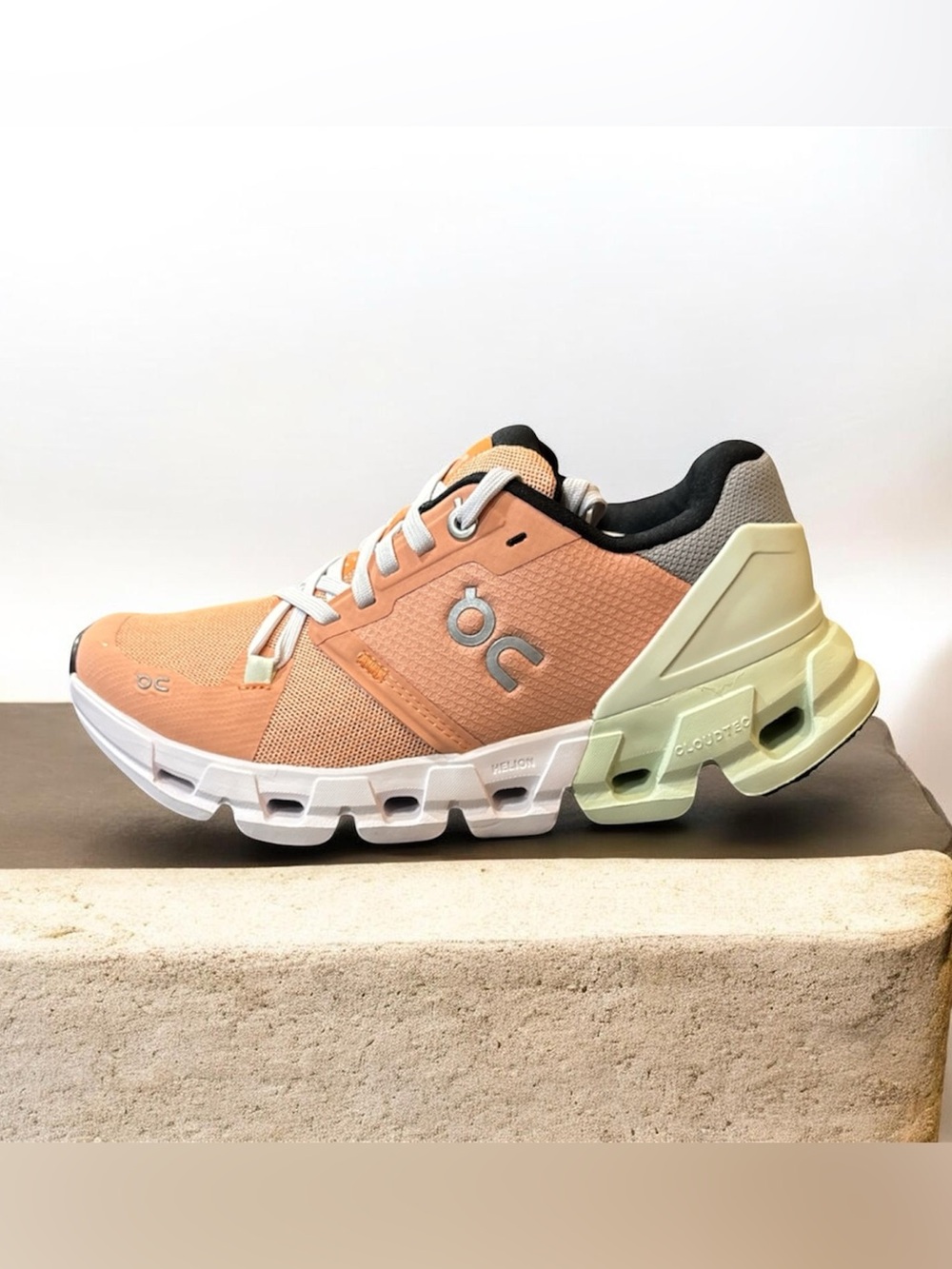 On Cloudflyer 4 Women's Running Shoes Size 5W